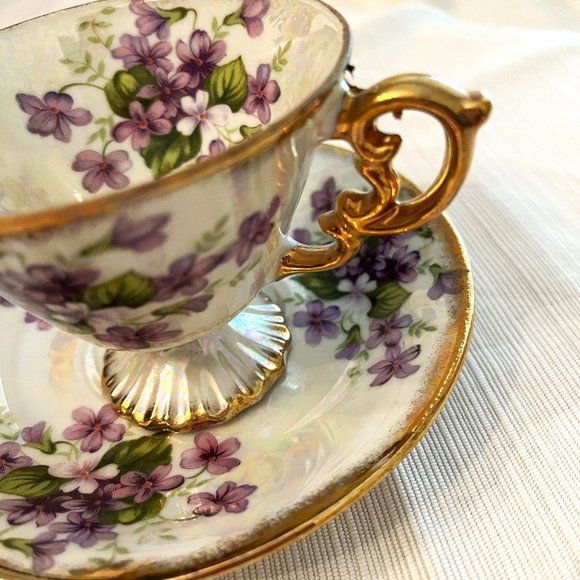 Ucagco Ceramics Violet Tea Cup & Saucer - Picture 1 of 7